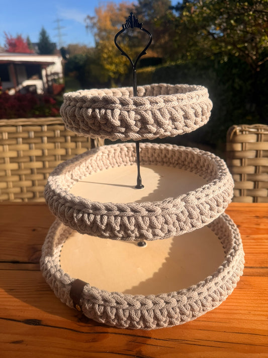 Handgehäkelte 3-stöckige Etagere