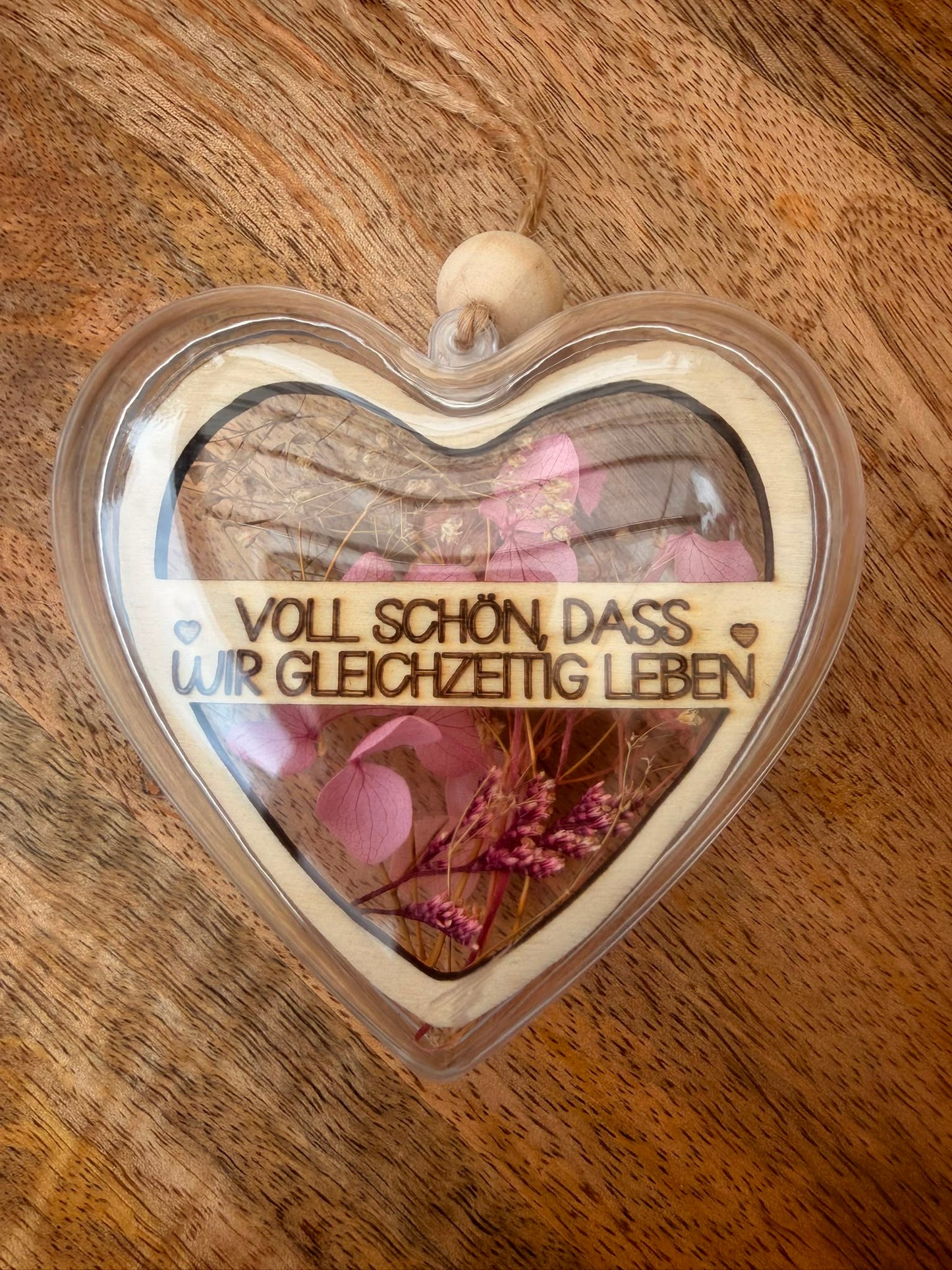 Herzanhänger mit Holzgravur