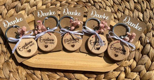 Holz-Schlüsselanhänger Erzieher